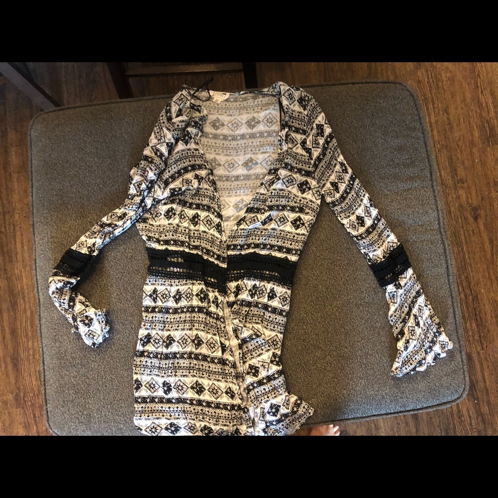Cardigan/ swimsuit cover up